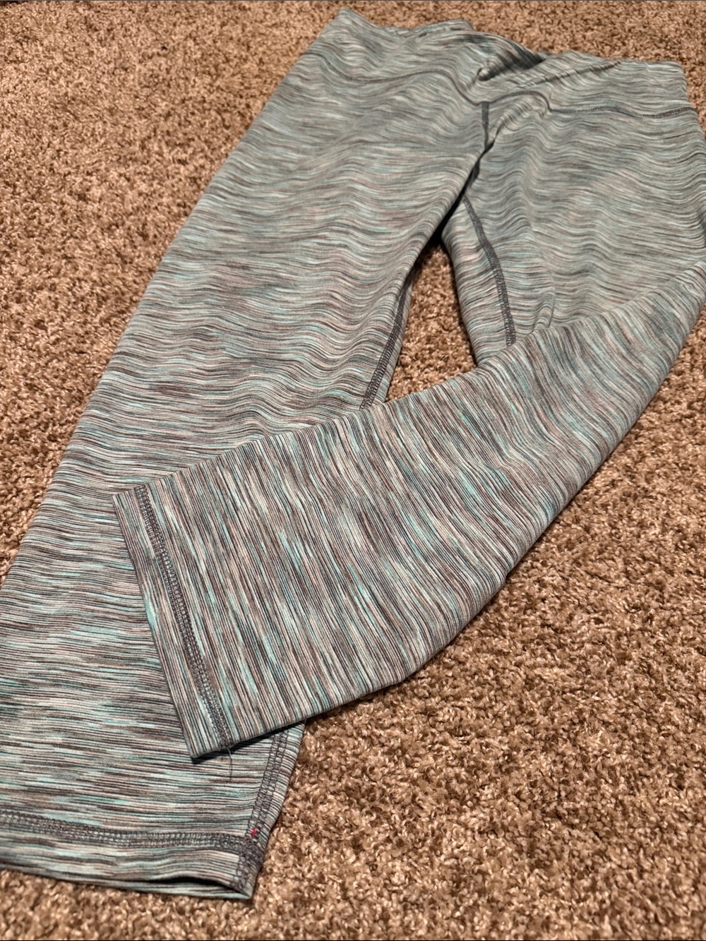 RBX soft stretchy capri leggings (L) - EUC!
